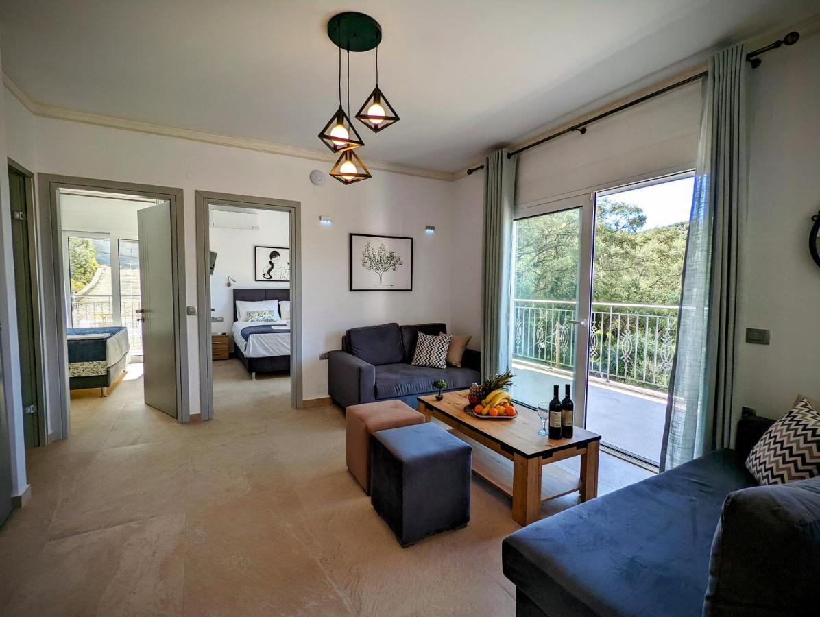Natura Luxury Suites 帕尔加 外观 照片